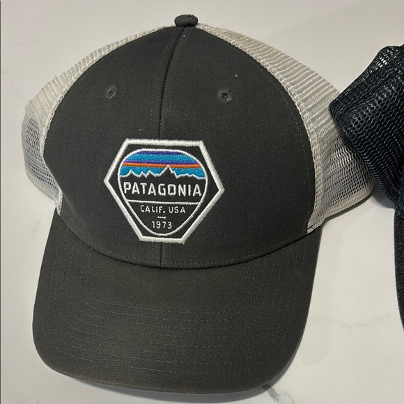 Patagonia Men's Black and Gray Caps - Picture 5 of 5